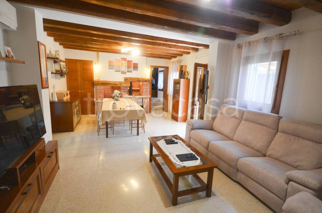 casa indipendente in vendita a Piazzola sul Brenta in zona Tremignon