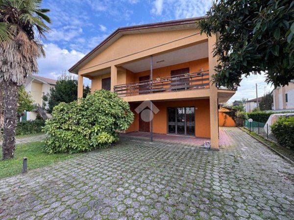 casa indipendente in vendita a Piazzola sul Brenta