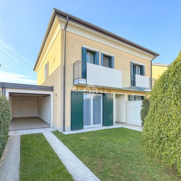 casa indipendente in vendita a Piazzola sul Brenta in zona Vaccarino