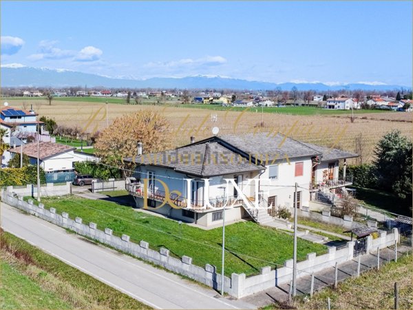 casa indipendente in vendita a Piazzola sul Brenta