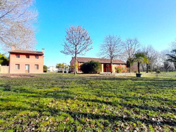casa indipendente in vendita a Piazzola sul Brenta in zona Carturo