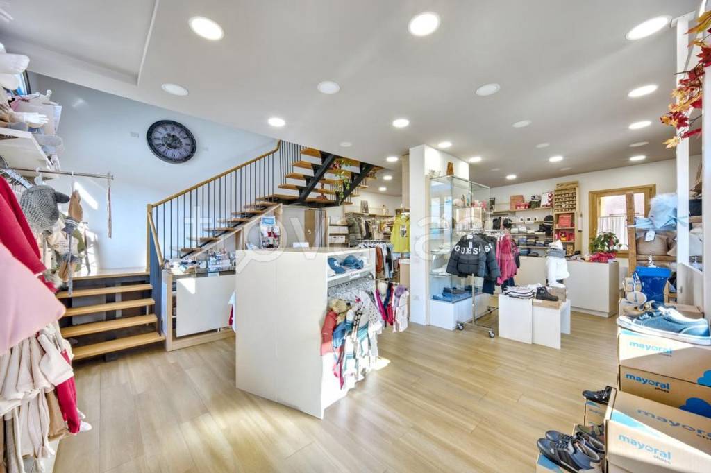 negozio in vendita a Piazzola sul Brenta