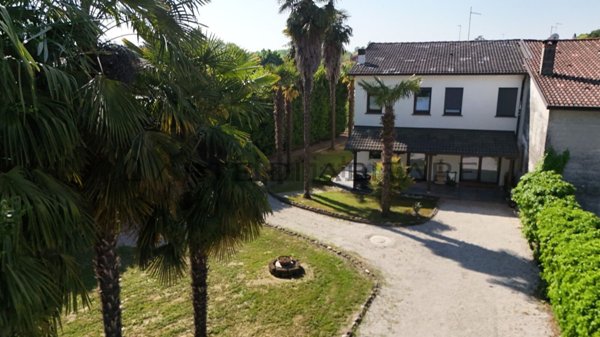 casa indipendente in vendita a Piazzola sul Brenta in zona Vaccarino