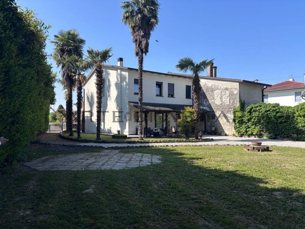 casa indipendente in vendita a Piazzola sul Brenta in zona Vaccarino