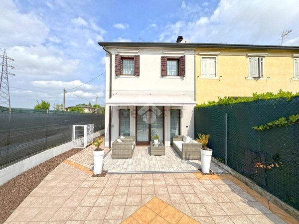 casa indipendente in vendita a Piazzola sul Brenta