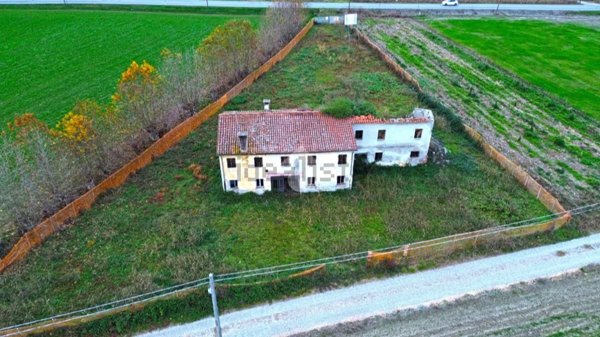 casale in vendita a Piazzola sul Brenta in zona Carturo
