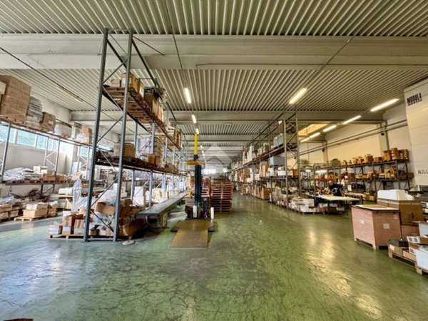 locale commerciale in vendita a Piombino Dese in zona Torreselle