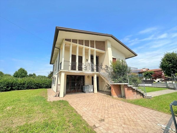 casa indipendente in vendita a Piombino Dese in zona Levada