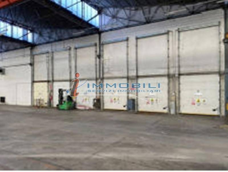 locale di sgombero in vendita a Piombino Dese