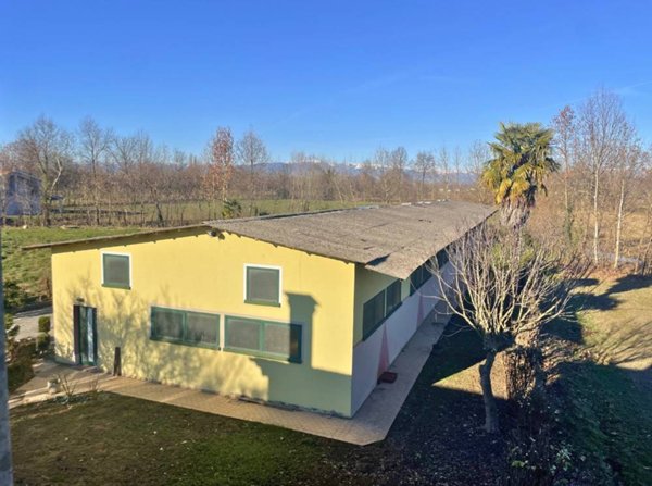 locale commerciale in vendita a Piombino Dese