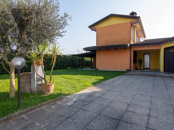 casa indipendente in vendita a Piove di Sacco