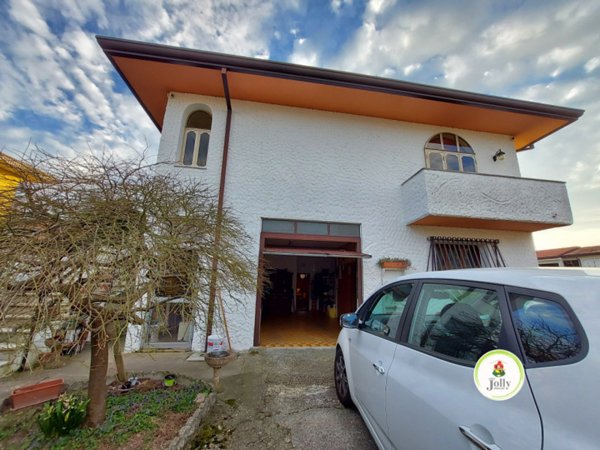 casa indipendente in vendita a Piove di Sacco in zona Corte