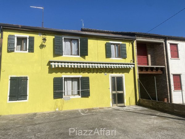 casa indipendente in vendita a Piove di Sacco in zona Corte