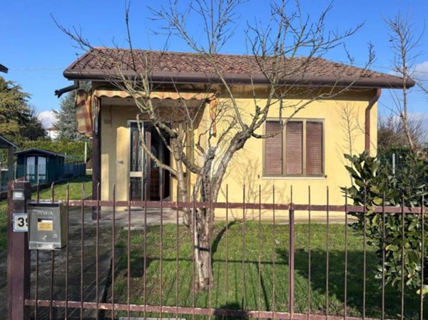 casa indipendente in vendita a Piove di Sacco in zona Corte