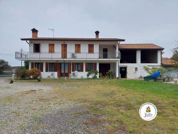 casa indipendente in vendita a Piove di Sacco in zona Corte