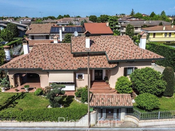 casa indipendente in vendita a Piove di Sacco