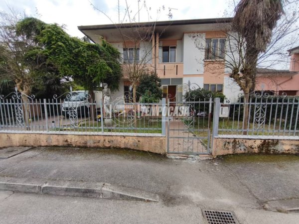 casa indipendente in vendita a Piove di Sacco