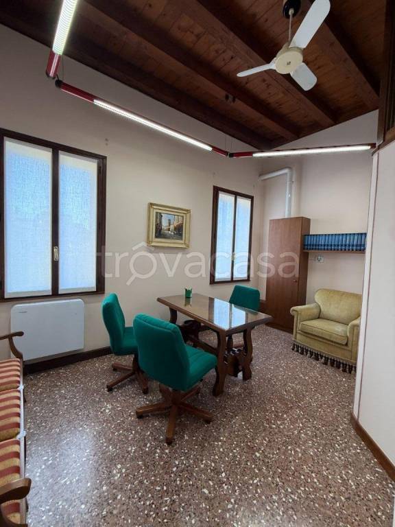 ufficio in vendita a Piove di Sacco