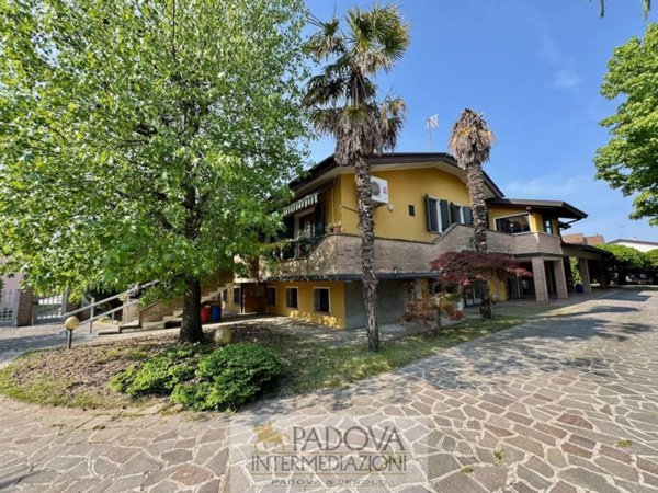 casa indipendente in vendita a Piove di Sacco