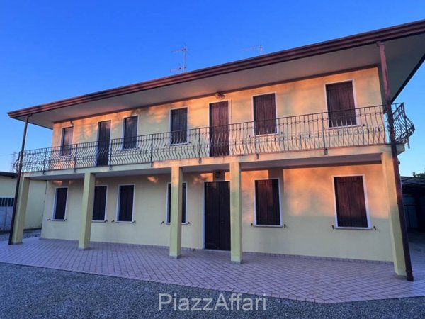 casa indipendente in vendita a Piove di Sacco in zona Arzarello