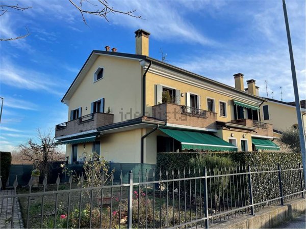 casa semindipendente in vendita a Polverara