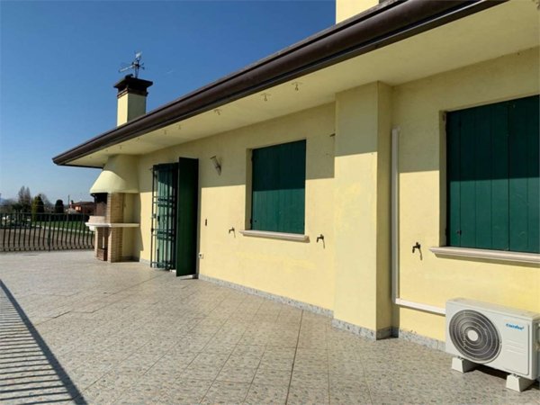 casa indipendente in vendita a Polverara