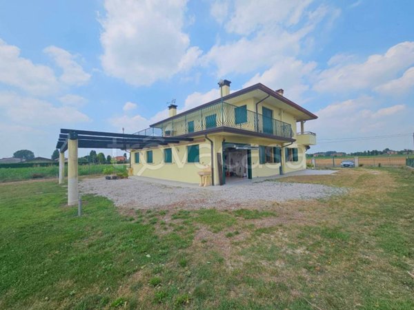 casa indipendente in vendita a Polverara