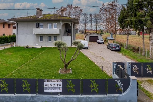 casa indipendente in vendita a Polverara