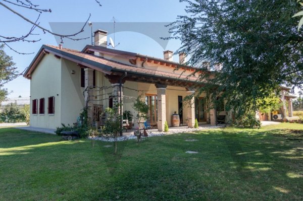 casa indipendente in vendita a Polverara