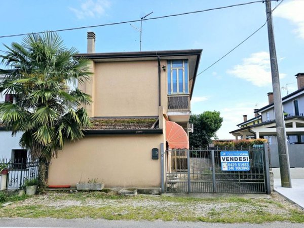 casa indipendente in vendita a Ponso in zona Bresega