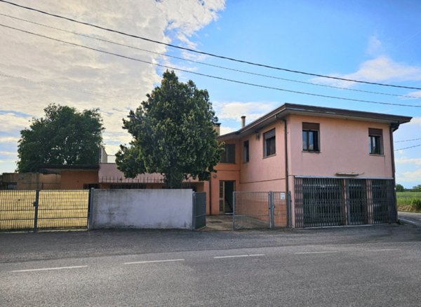 casa indipendente in vendita a Ponso in zona Bresega