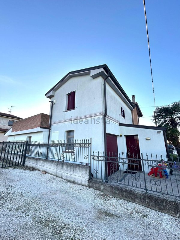 casa indipendente in vendita a Ponso