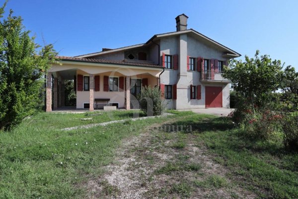 casa indipendente in vendita a Pontelongo