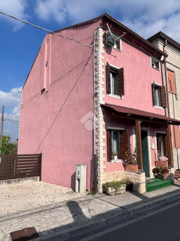 casa indipendente in vendita a Pontelongo