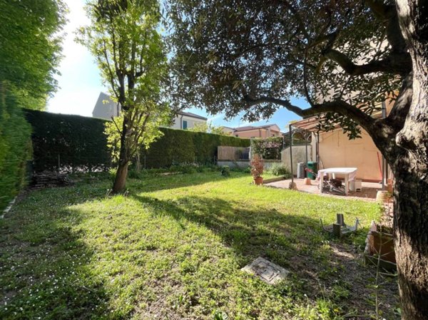 casa indipendente in vendita a Pontelongo