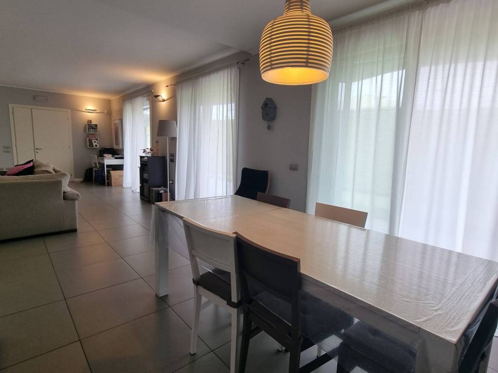 casa indipendente in vendita a Pontelongo