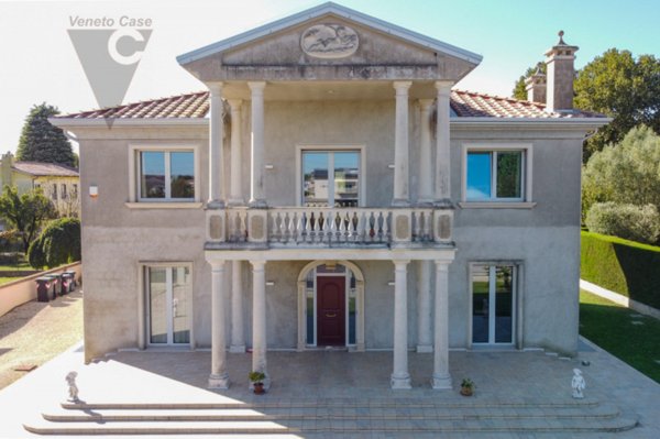 casa indipendente in vendita a Ponte San Nicolò in zona Roncaglia