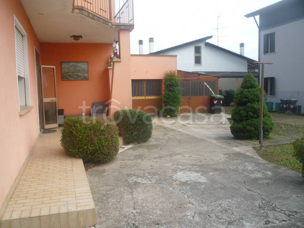 casa indipendente in vendita a Ponte San Nicolò