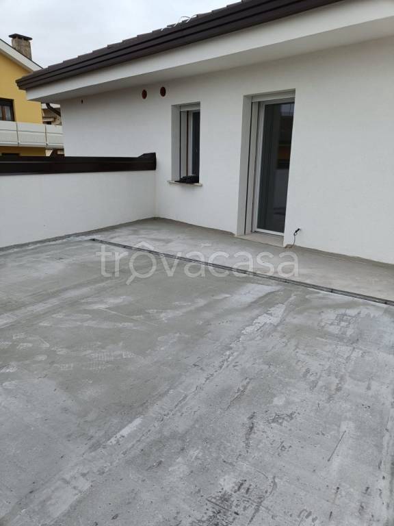 appartamento in vendita a Ponte San Nicolò in zona Roncaglia