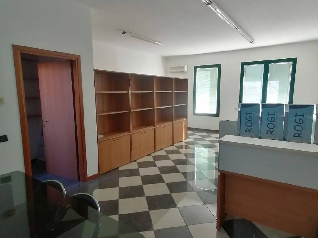 ufficio in vendita a Ponte San Nicolò