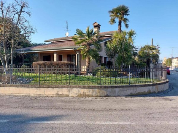 casa indipendente in vendita a Ponte San Nicolò