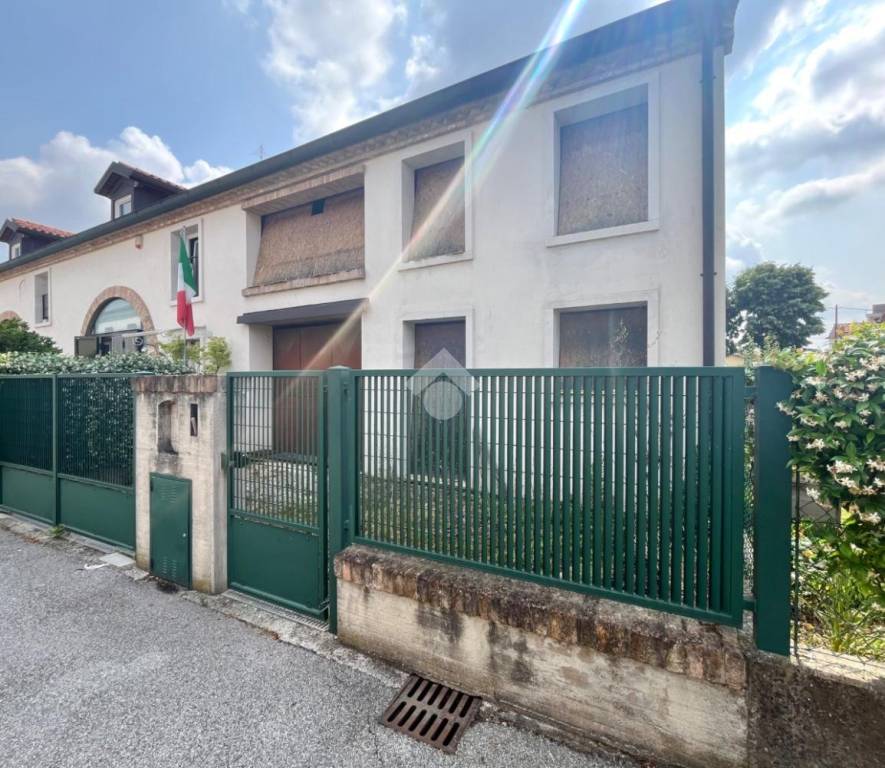 casa indipendente in vendita a Ponte San Nicolò