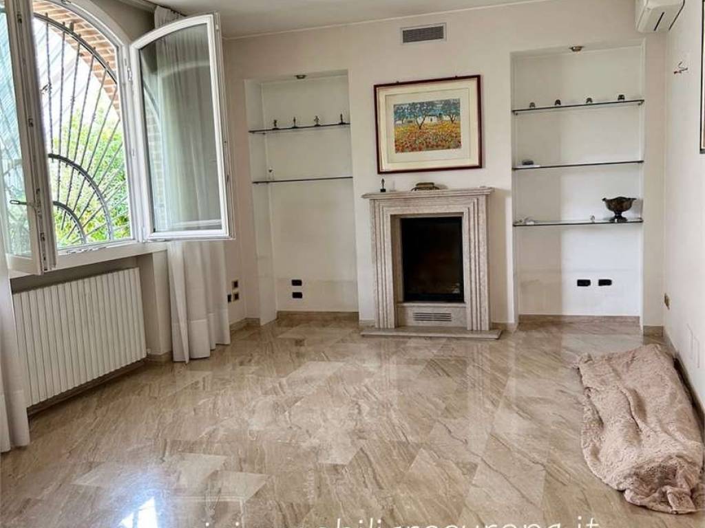 casa indipendente in vendita a Ponte San Nicolò in zona Roncaglia