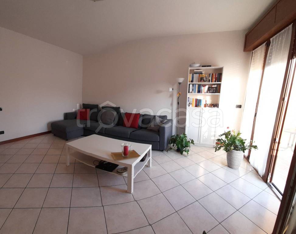 appartamento in vendita a Ponte San Nicolò in zona Roncaglia