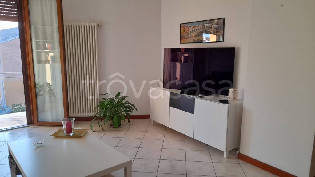 appartamento in vendita a Ponte San Nicolò in zona Roncaglia