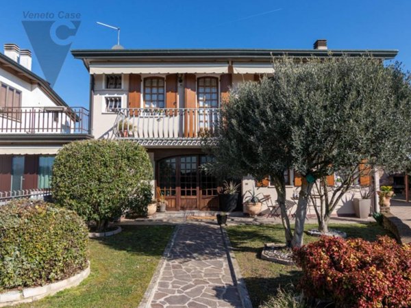 casa indipendente in vendita a Ponte San Nicolò in zona Rio