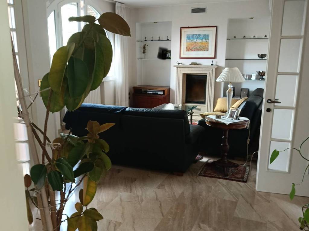 casa indipendente in vendita a Ponte San Nicolò in zona Roncaglia