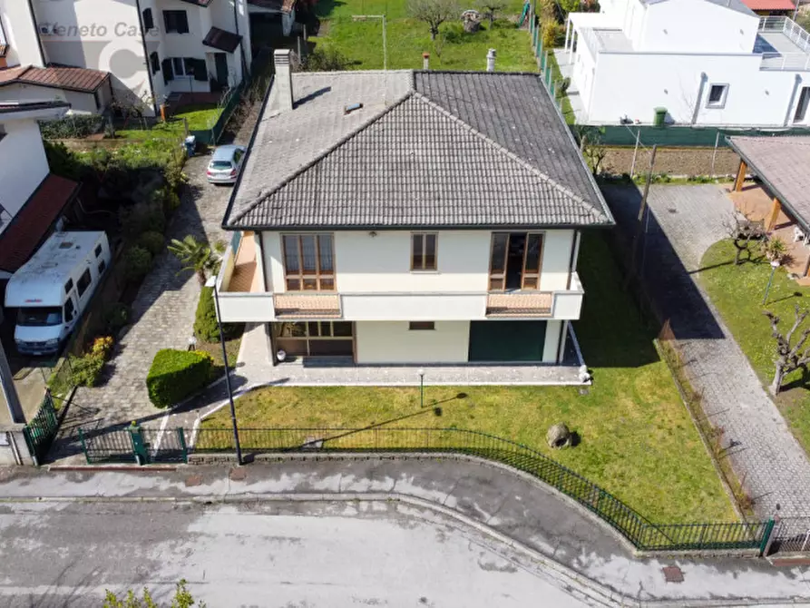 casa indipendente in vendita a Ponte San Nicolò in zona Roncaglia