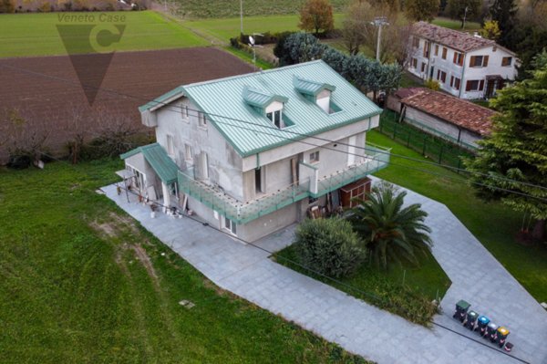 casa indipendente in vendita a Ponte San Nicolò in zona Rio