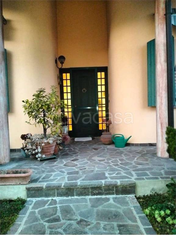 casa indipendente in vendita a Ponte San Nicolò in zona Roncaglia